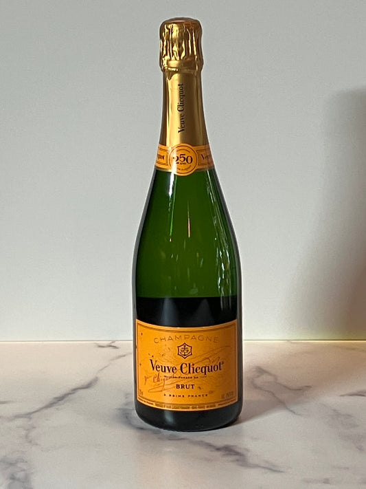 Vueve Cliquot Yellow Label Champagne